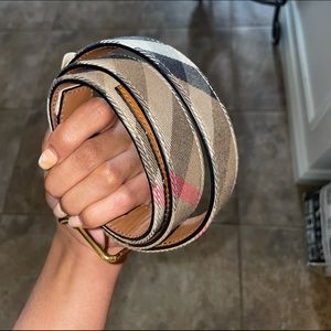 burberry top stitched checkered belt brown